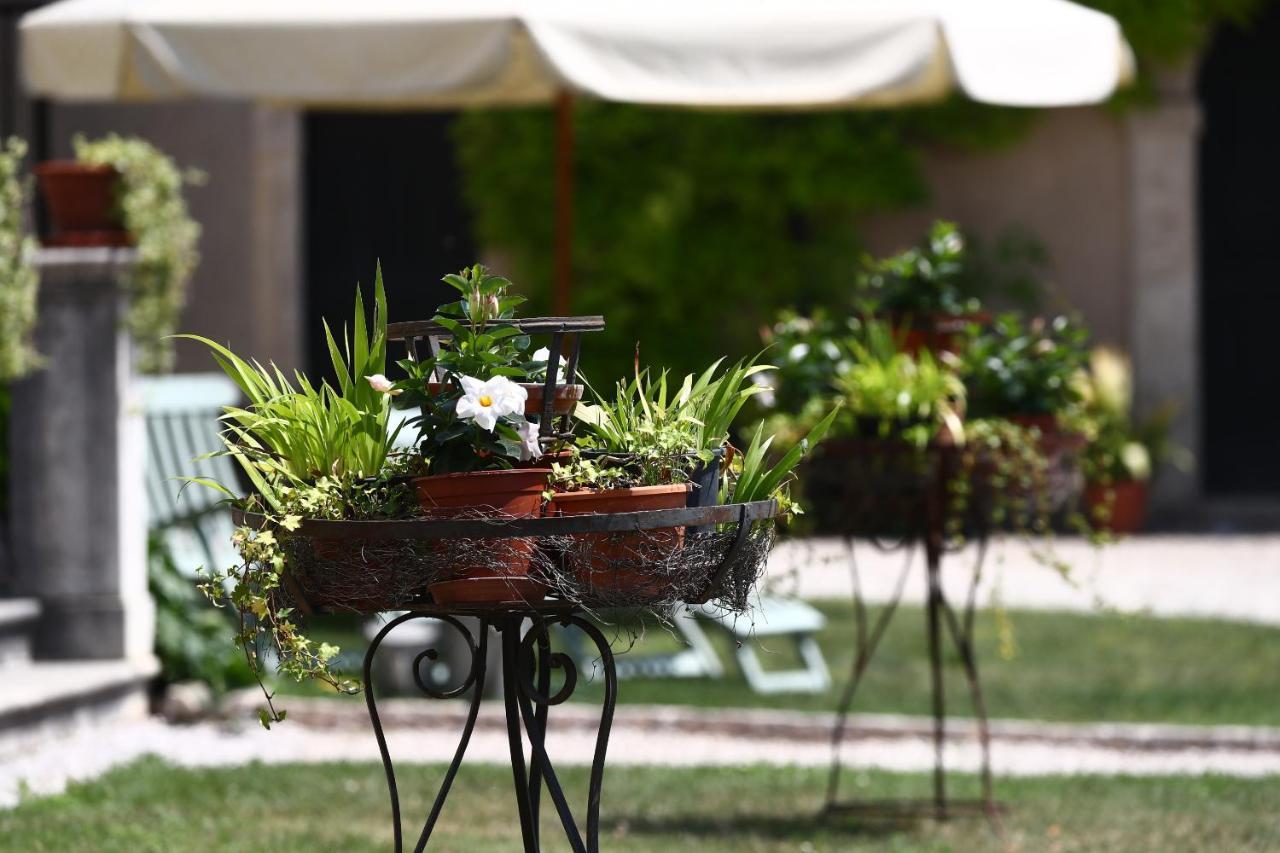 Relais Corte Paradiso Peschiera del Garda Exterior photo