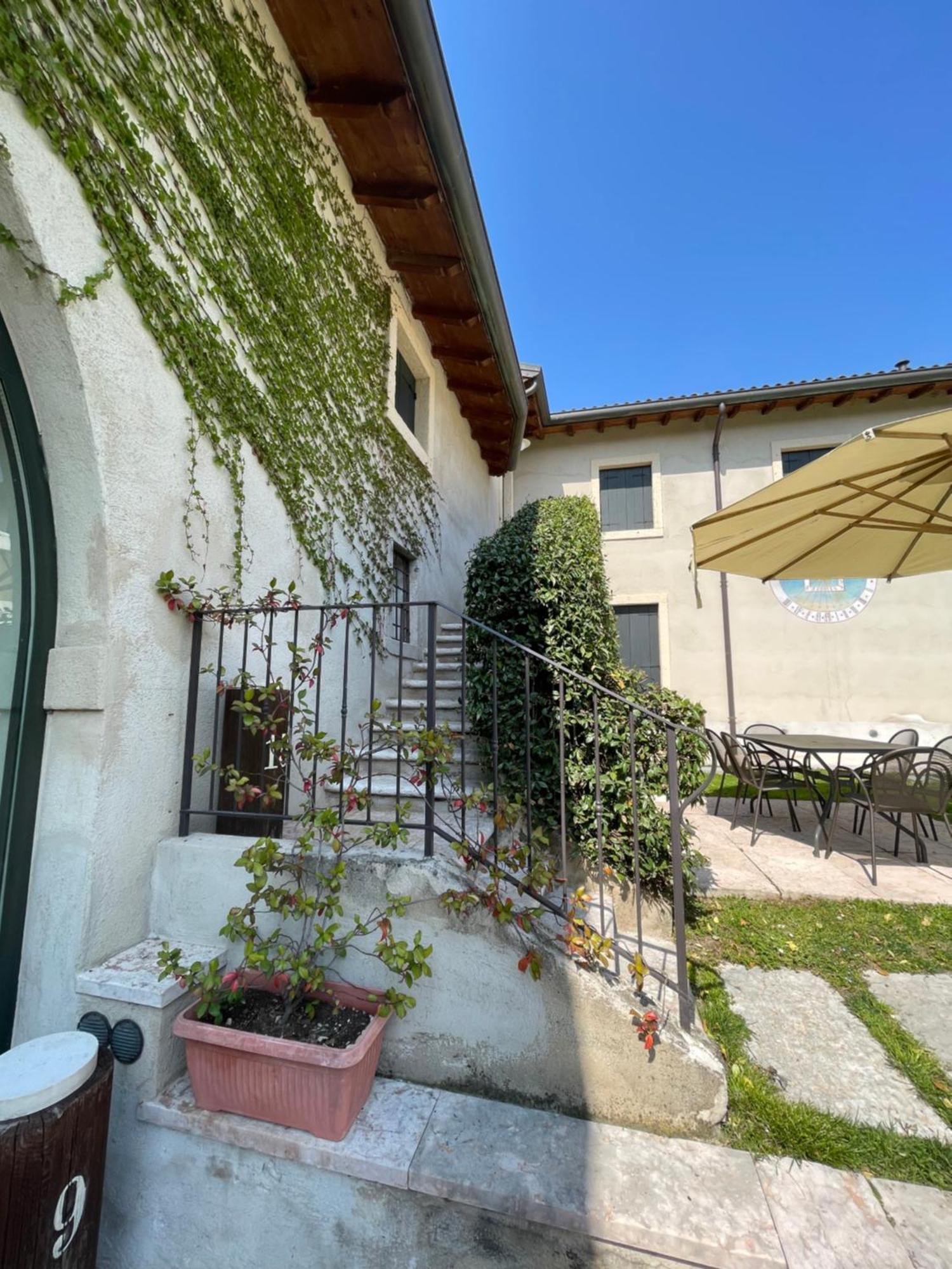 Relais Corte Paradiso Peschiera del Garda Exterior photo